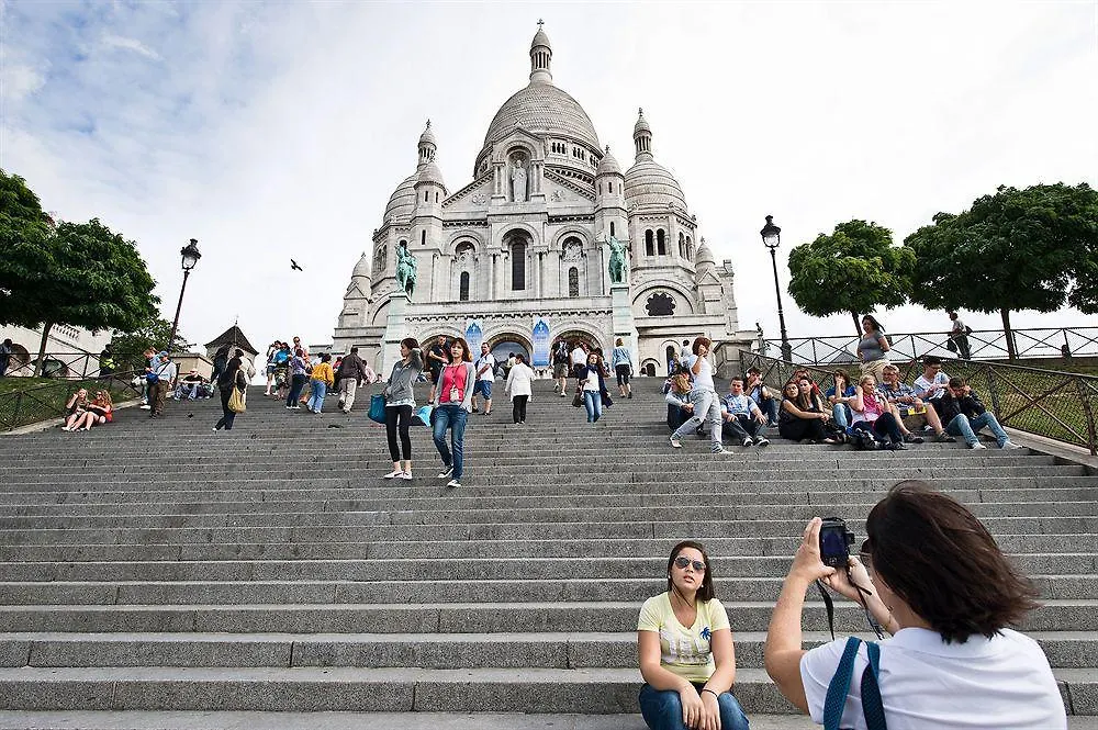 Jardins De Montmartre Hotel Paris France